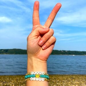 Handcrafted boho beach happy glass bead stretch stack Bracelet BRAND NEW